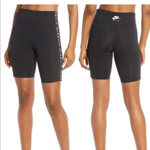 Nike black biker shorts size medium